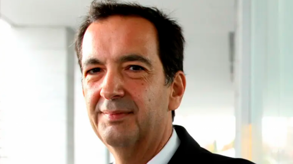 Nuno Cardoso prop&otilde;e enterrar Avenida AEP criando parque e zona especial no Porto