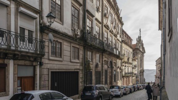Pal&aacute;cio de S&atilde;o Bento da Vit&oacute;ria no Porto reconvertido em hotel