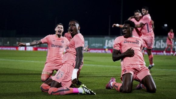 Pablo Rosario inaugura o marcador nos Arcos e Samu aumenta a vantagem