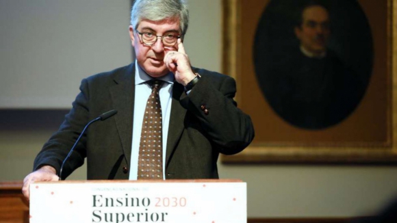 Reitor diz que recebeu amea&ccedil;as f&iacute;sicas sobre pol&eacute;mica dos candidatos a Medicina no Porto