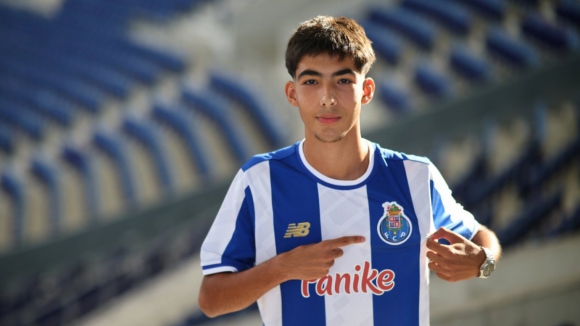 FC Porto (Formação): Rodrigo Barge assina contrato