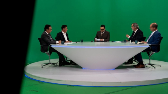 Nova linha de metro em Gondomar marca debate entre PS, PSD/IL, Chega e &ldquo;Por Gondomar&rdquo;