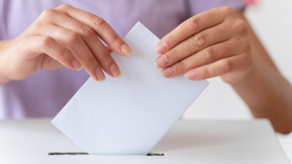 Queixa à CNE por troca de boletins de voto em freguesia de Vila Real