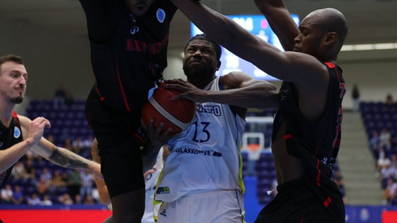 FC Porto (Basquetebol):&nbsp;Washpun vestiu a capa de her&oacute;i no &uacute;ltimo segundo