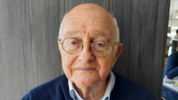 Antigo presidente do OSCOT esfaqueado em casa alegadamente pela filha