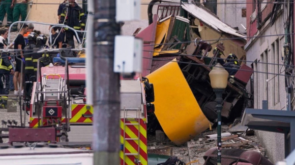 Cabo irregular era usado no elevador da Gl&oacute;ria desde 2022 e n&atilde;o "h&aacute; cerca de seis anos&rdquo;