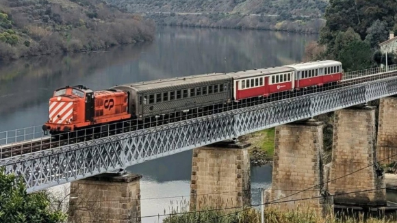 Circula&ccedil;&atilde;o ferrovi&aacute;ria interrompida entre Marco de Canaveses e R&eacute;gua a partir de novembro