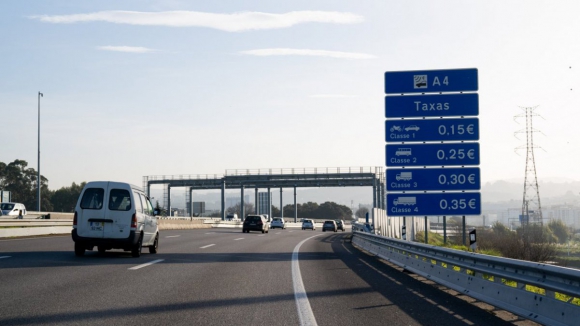 Portagens devem aumentar 2,3% em 2026