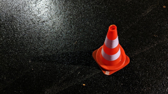 A3 cortada ao tr&acirc;nsito no sentido norte-sul junto a Santo Tirso devido a acidente