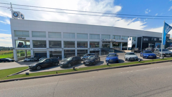 Inc&ecirc;ndio destr&oacute;i oito viaturas num concession&aacute;rio em Braga