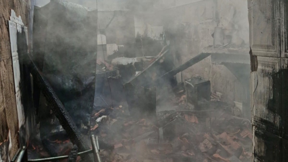 Homem encontrado carbonizado em habita&ccedil;&atilde;o destru&iacute;da por inc&ecirc;ndio em Bragan&ccedil;a