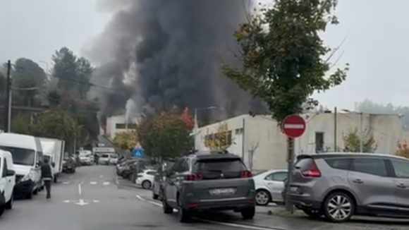 Inc&ecirc;ndio destr&oacute;i carpintaria em Amarante