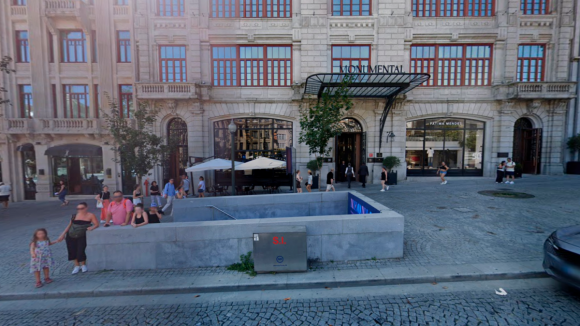 Inc&ecirc;ndio obriga a evacua&ccedil;&atilde;o de hotel na Avenida dos Aliados