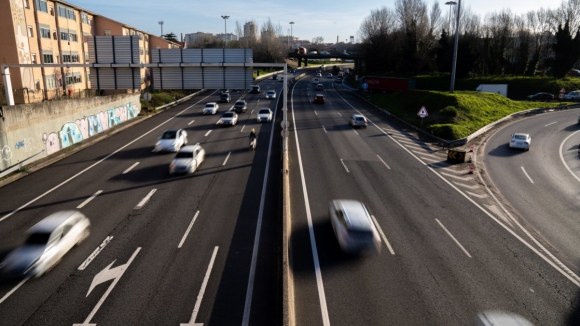 Mudan&ccedil;a na data de pagamento do IUC ter&aacute; norma transit&oacute;ria para 2026