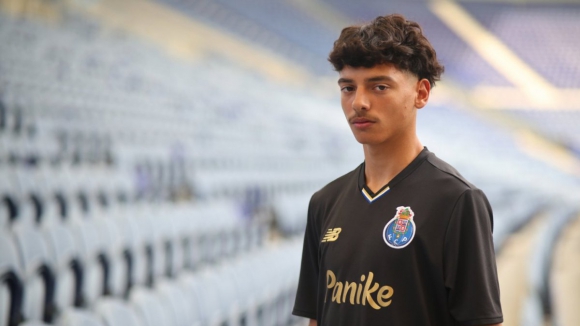 FC Porto (Forma&ccedil;&atilde;o):&nbsp;Tom&aacute;s Dias assina contrato