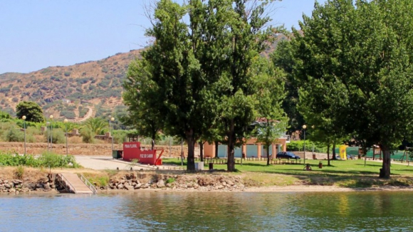 Tribunal de Contas d&aacute; 'luz verde' a obras na ponte da Foz do Sabor em Torre de Moncorvo