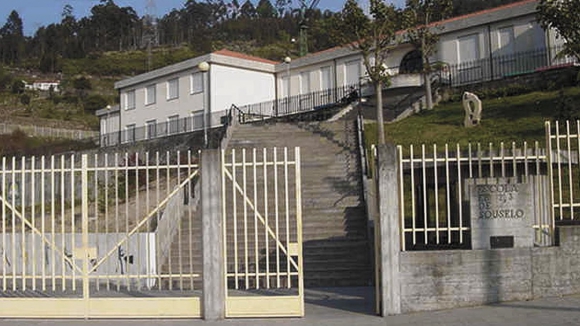 Agrupamento de Escolas de Souselo em Cinfães investiga amputação de dedos de aluno