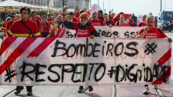 Bombeiros avan&ccedil;am com protestos devido "&agrave; aus&ecirc;ncia de respostas" do Governo
