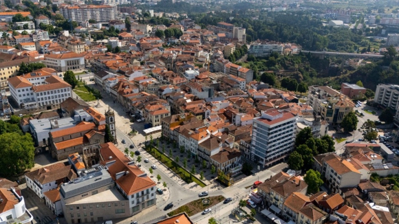 Avenida da Europa em Vila Real condicionada para pavimenta&ccedil;&atilde;o