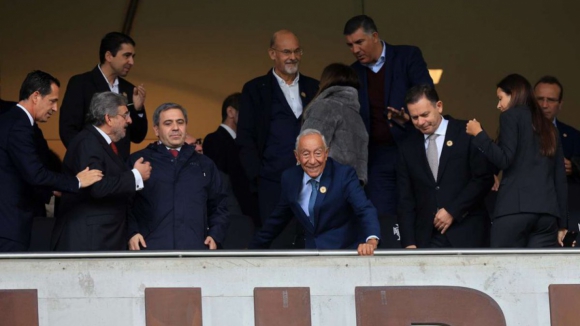 Montenegro cr&ecirc; que Portugal pode ser finalista no Mundial 2026 e at&eacute; erguer trof&eacute;u