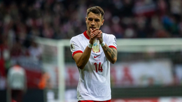 FC Porto:&nbsp;Pol&oacute;nia de Kiwior a caminho do play-off para o Mundial