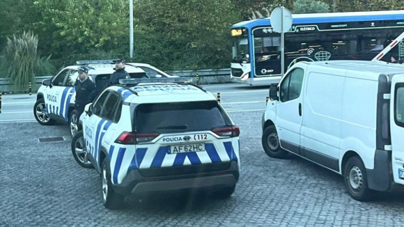 Um detido em opera&ccedil;&atilde;o de fiscaliza&ccedil;&atilde;o de imigrantes da PSP no Terminal Intermodal de Campanh&atilde;