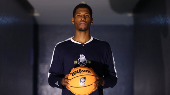 FC Porto (Basquetebol):&nbsp;Cornelius Hudson refor&ccedil;a equipa