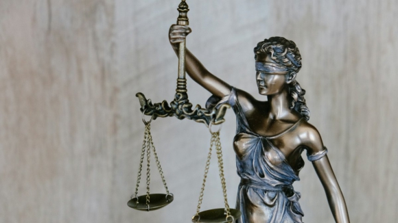 Acusado de tentativa de homic&iacute;dio fica em sil&ecirc;ncio no Tribunal de Aveiro