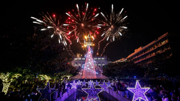 Luzes de Natal acendem dia 29 no Porto e Aliados s&atilde;o palco de v&aacute;rios concertos