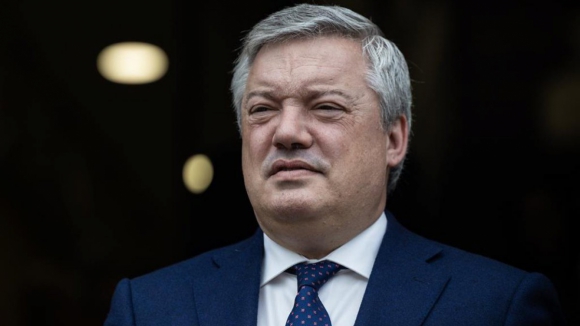 Ex-autarca de Gaia rejeita que concurso para lixo tivesse valores muito acima