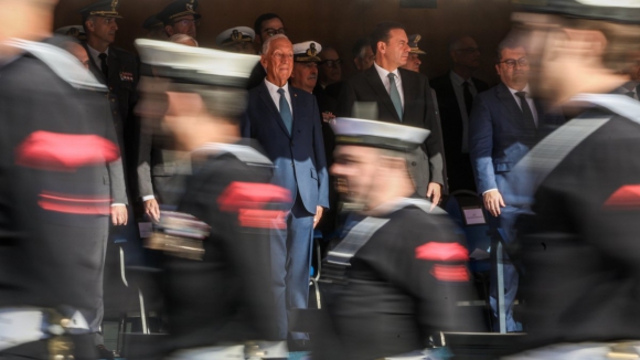 Montenegro defende que &eacute; importante pa&iacute;s evocar 25 de novembro para perceber de onde vem