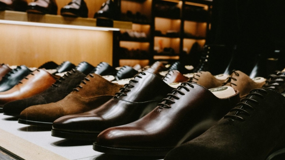 Exportações de calçado crescem 3,8% em volume e 2,1% em valor até setembro