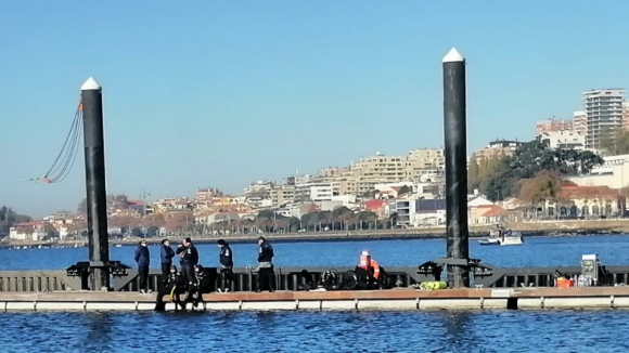 Corpo encontrado no rio Douro ser&aacute; de franc&ecirc;s desaparecido