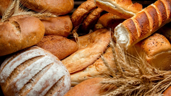 Pão e pastelaria com “ligeiro aumento” de preço em 2026 principalmente devido aos ovos