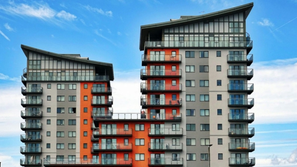 Euribor cai a três e seis meses e sobe para máximo desde abril a 12 meses