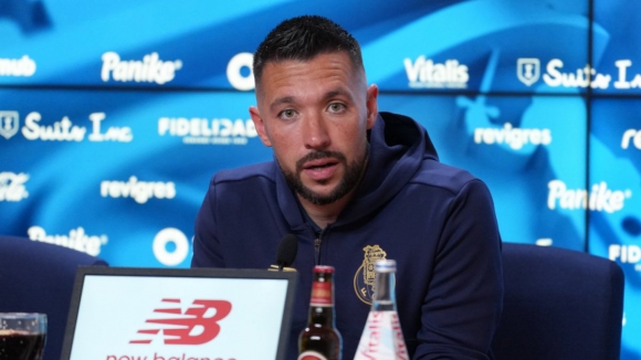 Francesco Farioli: "O n&iacute;vel de compromisso e o amor das pessoas por este Clube &eacute; irreal"