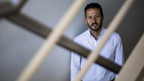 Novo reitor da UMinho vinca "prioridade absoluta" &agrave; simplifica&ccedil;&atilde;o administrativa