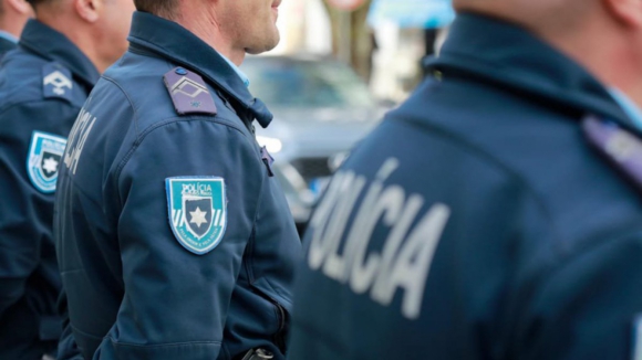 Prisão preventiva para suspeito de agredir agentes da PSP no Porto