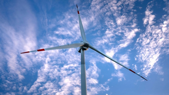 Constru&ccedil;&atilde;o do maior parque e&oacute;lico do pa&iacute;s gera mais movimento em Salto