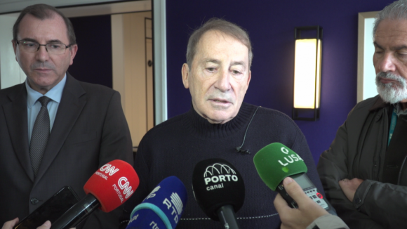 Menezes defende mais val&ecirc;ncias no Hospital de Gaia por causa do tr&acirc;nsito no Porto