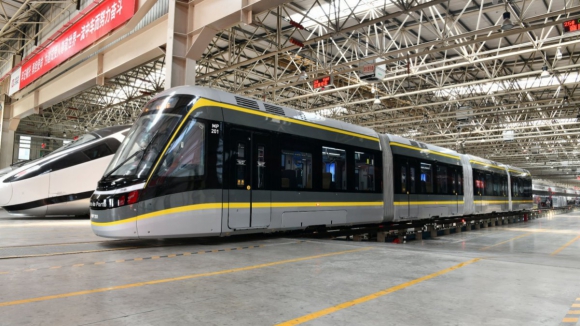 Ve&iacute;culos do&nbsp;Metro do Porto que come&ccedil;aram a circular em 2023 custam mais 1,8 milh&otilde;es de euros