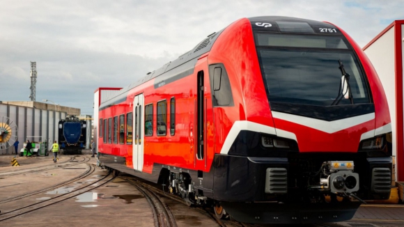 CP recebeu esta quinta-feira primeiro de 22 novos comboios regionais