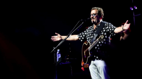 Rui Veloso vai atuar no Porto e em Lisboa em formato de trio de guitarras