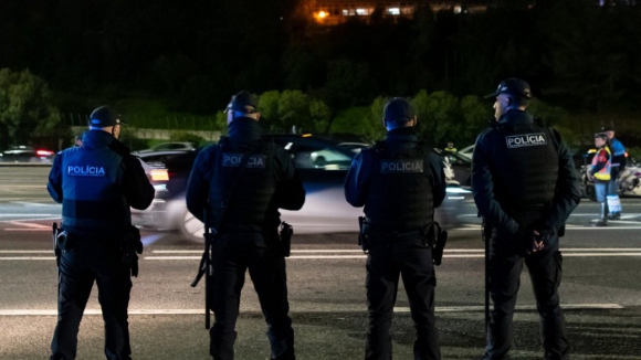 Doze mortos nas estradas e 453 detidos por excesso de &aacute;lcool em oito dias