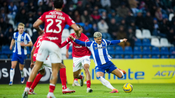 FC Porto: Intervalo nos A&ccedil;ores com empate frente ao Santa Clara