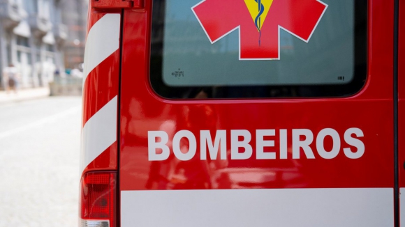 Inc&ecirc;ndio numa garagem faz dois feridos em Esposende