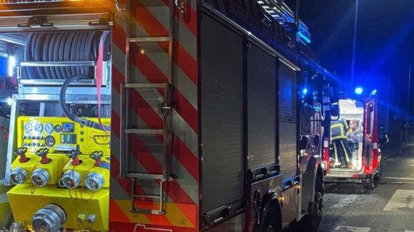 Inc&ecirc;ndio habitacional faz sete desalojados em Penafiel