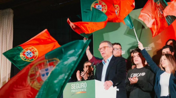Presidenciais. Ant&oacute;nio Jos&eacute; Seguro ganha no distrito do Porto