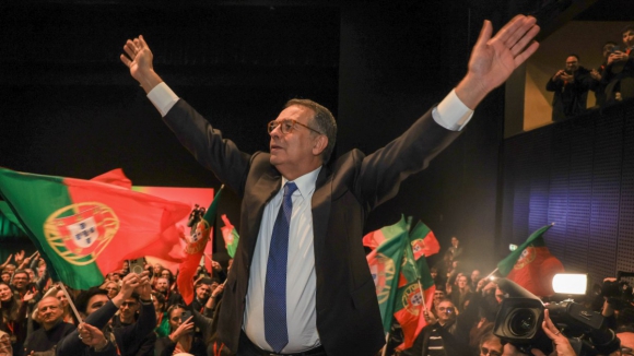 Presidenciais. Ant&oacute;nio Jos&eacute; Seguro &eacute; o candidato mais votado quando faltam apurar apenas 12 consulados