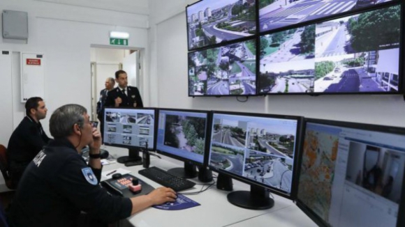 Videovigil&acirc;ncia no Porto tem problemas de incompatibilidade inform&aacute;tica com DIAP